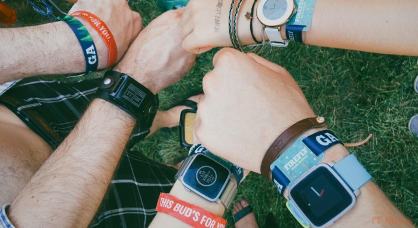 Pebble connected watches will be able to return from the dead