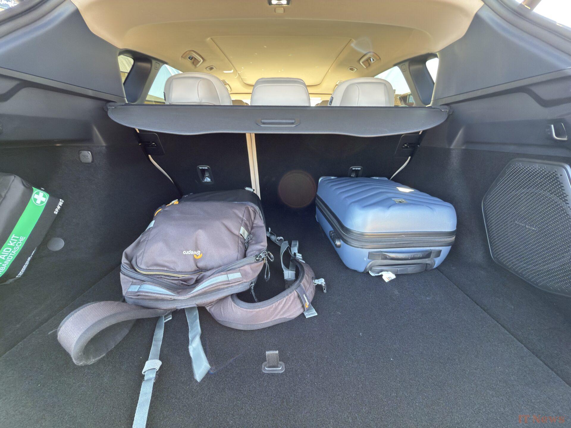 We drove the Lynk & Co 08, the plug-in hybrid SUV that almost humiliates the electric car on its own turf