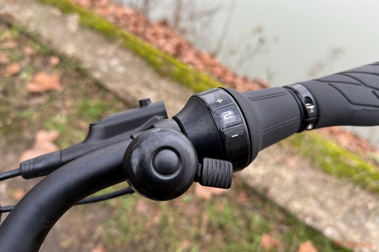 Mustache test Tuesday 27.4: versatility is its strength