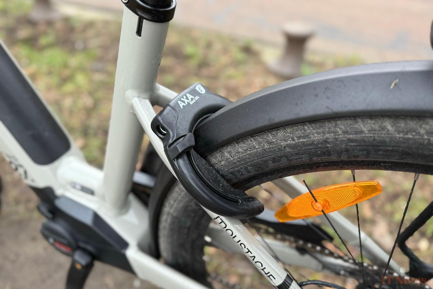 Mustache test Tuesday 27.4: versatility is its strength