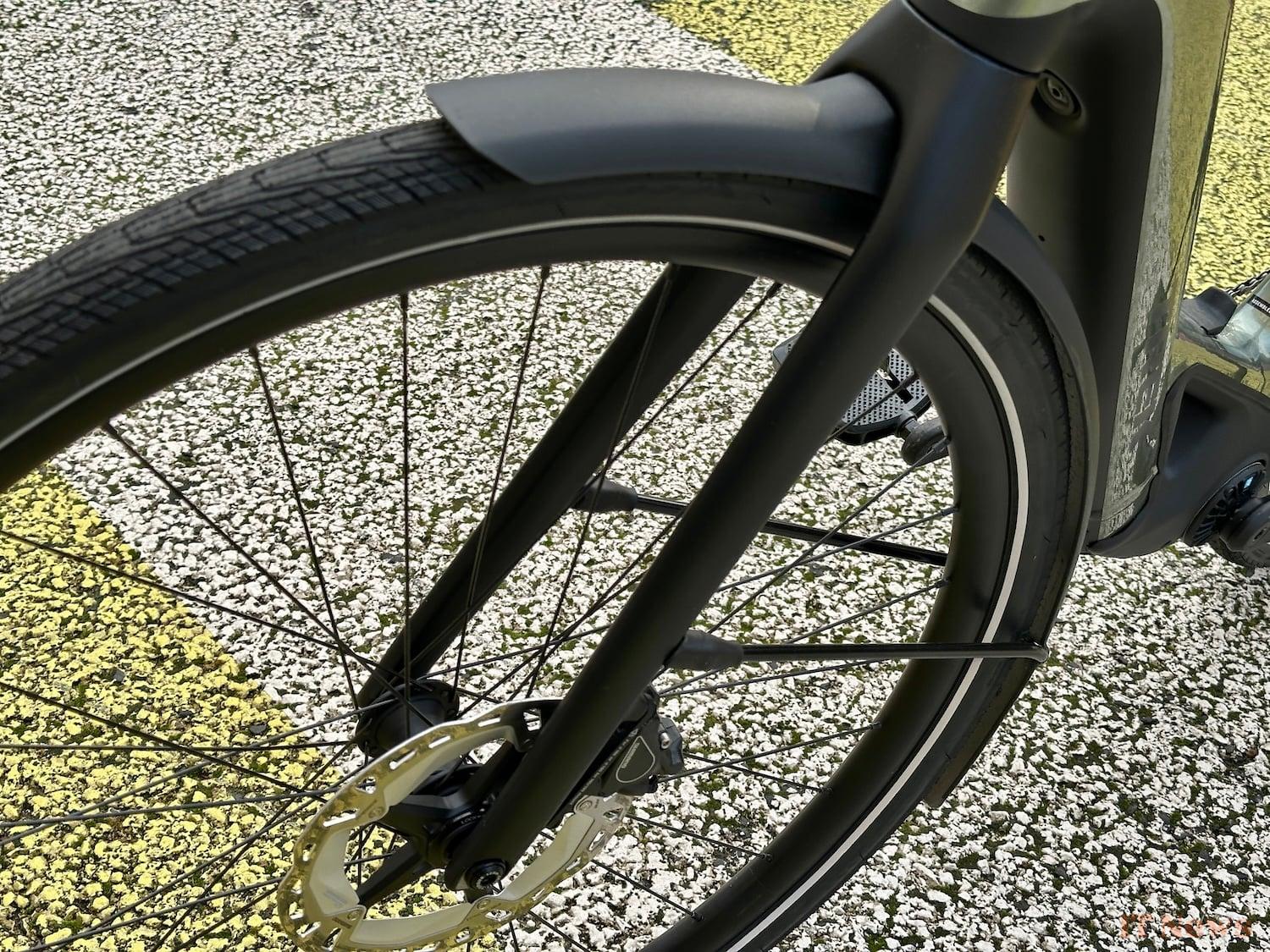 Trek FX+ 7 test: a light urban electric bike with admirable behavior