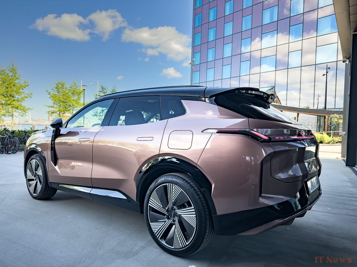 We drove the Lynk & Co 08, the plug-in hybrid SUV that almost humiliates the electric car on its own turf