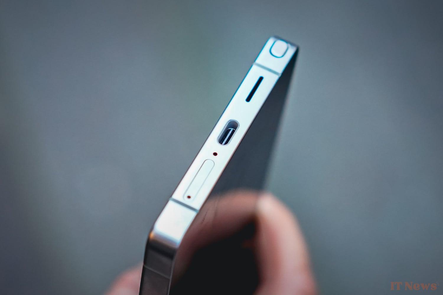 Test Samsung Galaxy S25 Ultra: The King of Smartphones falls asleep on his throne